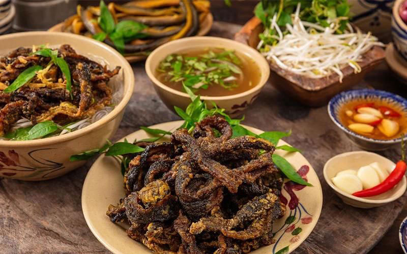 Cách thưởng thức món miến lươn ngon