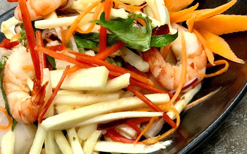Gỏi củ hủ dừa là sự sáng tạo ẩm thực tuyệt vời của người dân Nam Bộ