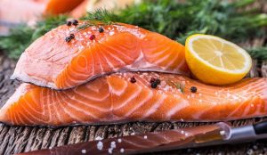 Cá hồi là thực phẩm ít cholesterol