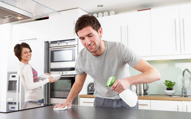 Vệ sinh nhà bếp thường xuyên giúp không gian luôn sạch đẹp, thông thoáng