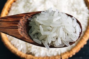 Gạo ST 5 có mùi thơm lá dứa và cốm.